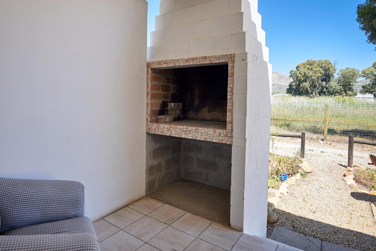 Citrus Creek Chalets Citrusdal Bagian luar foto
