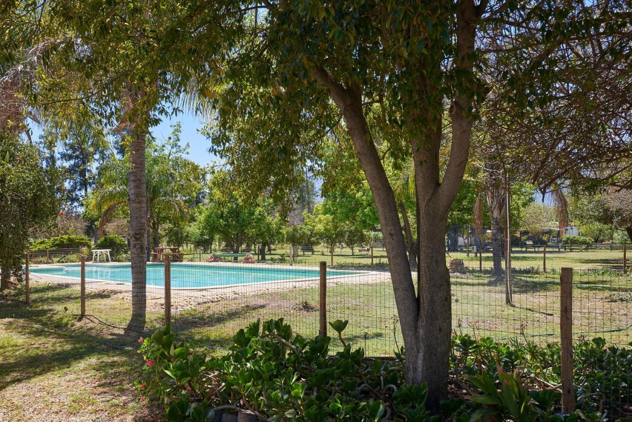 Citrus Creek Chalets Citrusdal Bagian luar foto