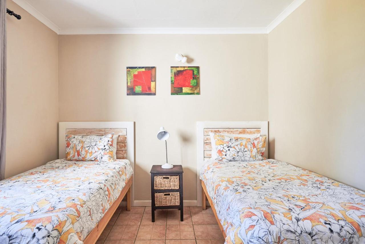 Citrus Creek Chalets Citrusdal Bagian luar foto